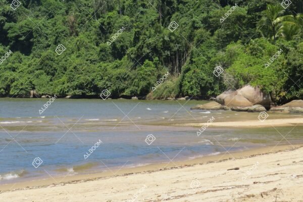 Praia do Jabaquara e Praia do Pontal na cidade Histórica de Paraty