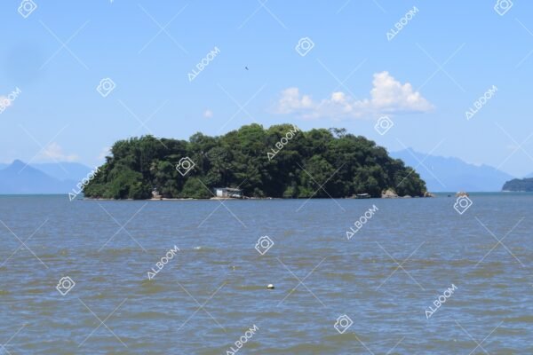 Praia do Jabaquara e Praia do Pontal na cidade Histórica de Paraty - Image 9