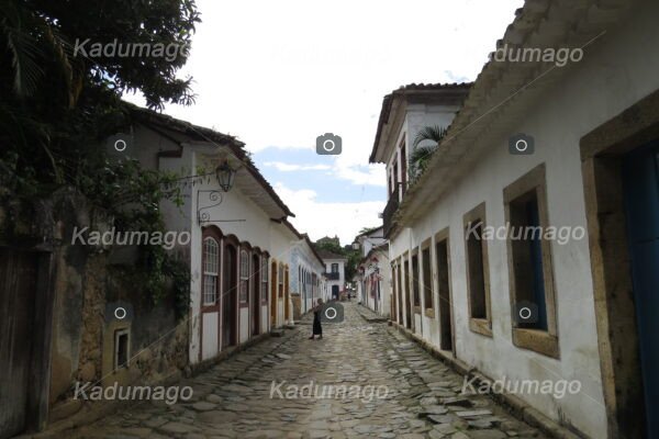 Rua Marechal Santos Dias Próxima a Praça da Matriz - Image 2